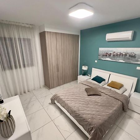Cosmos Residence Paralimni Exterior foto